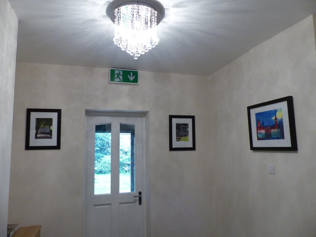 The Sun Inn Englefield Green Номер фото